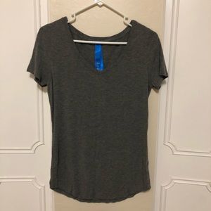 🚫SOLD🚫 Kit and Ace V Neck T-shirt